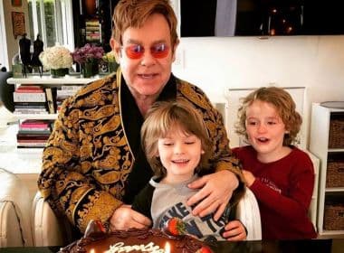 Elton John realiza última turnê mundial para poder se dedicar aos filhos