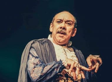Frank Menezes estreia nova temporada de ‘O Corrupto’ neste sábado no Teatro Módulo