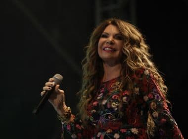 Elba Ramalho se apresenta no São João do Pelourinho neste domingo