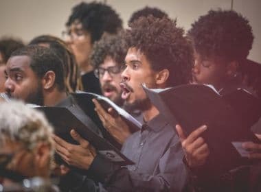 Coro Juvenil do Neojiba participa de festival internacional de corais em Curitiba