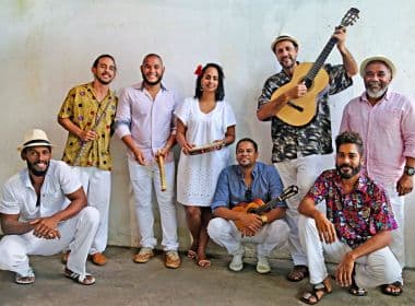 Grupo Botequim faz última roda de samba do ano no pátio da Igreja do Santo Antônio