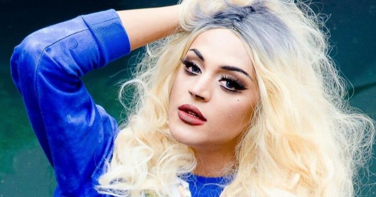 Pabllo Vittar critica artistas que exploram 'pink money' mas não defendem LGBTs