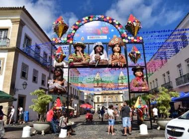 'Respeita as Mina' é tema de decoração junina do Pelourinho