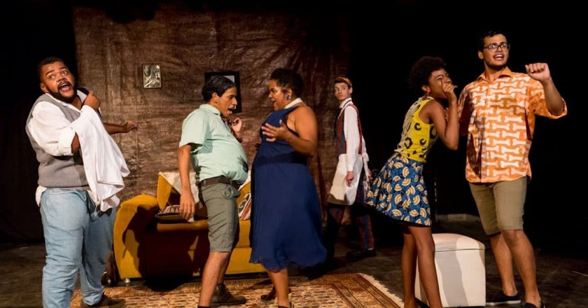 Musical 'Defeito's de Família' estreia curta temporada no Teatro Gregório de Mattos