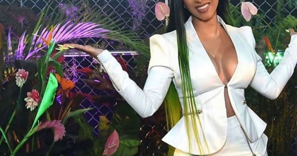 Cardi B é processada após ser acusada de insultar, golpear e cuspir segurança de hospital 