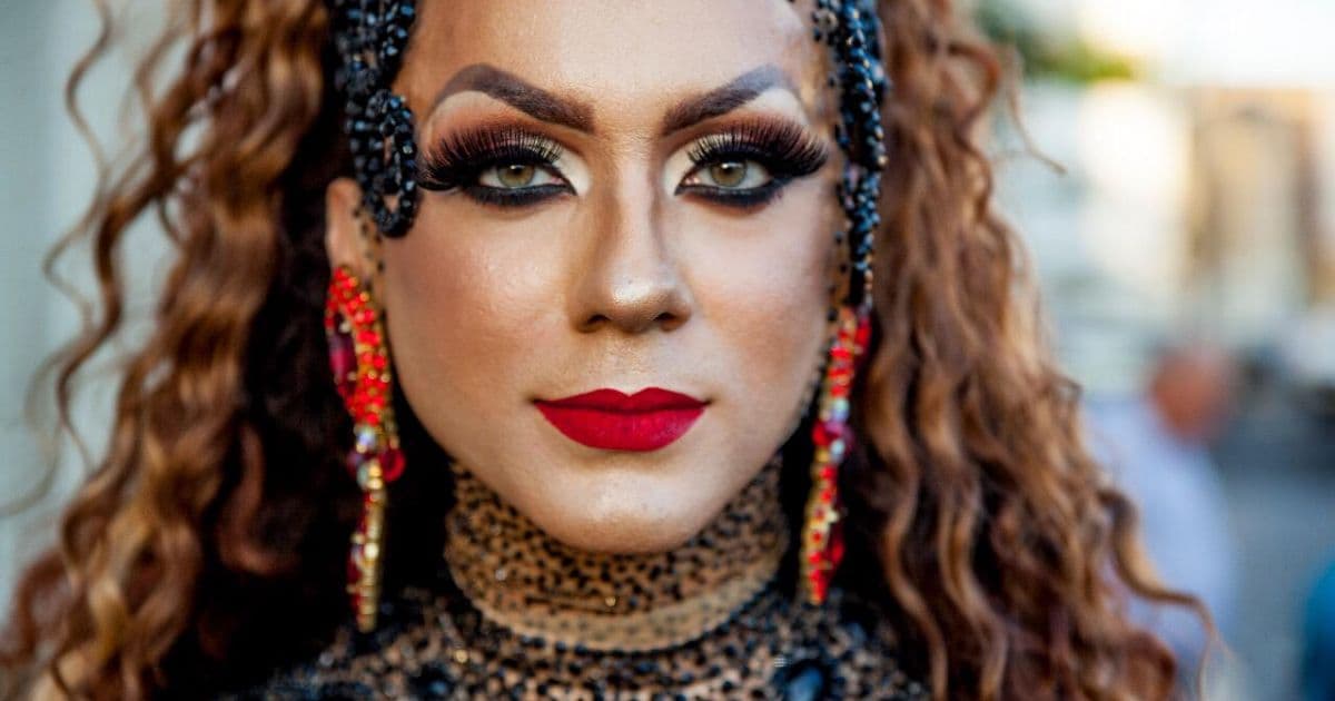 Drag Petra Peron pede inclusão de artistas em auxílio da prefeitura contra Covid-19