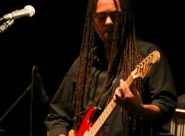 Julio Caldas faz live solidária de blues nesta sexta em prol do Lar irmã Maria Luiza