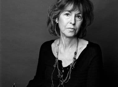Poeta americana Louise Glück vence prêmio Nobel de Literatura 