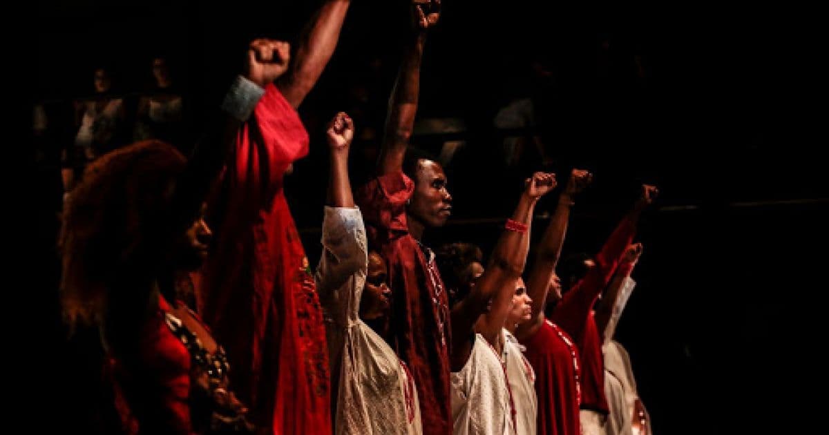 Bando de Teatro Olodum comemora aniversário de 30 anos em live com Lázaro Ramos, Érico Brás e MV Bill