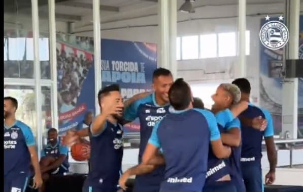 VÍDEO: Jogadores do Bahia se arriscam no basquete e Cauly faz bonito