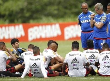 Após &#039;festa&#039; de jogadores, técnico do Flamengo afirma: &#039;a integridade do grupo foi abalada&#039;