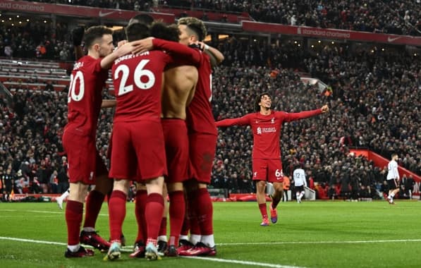 Com placar de 7 a 0, Liverpool impõe maior goleada sobre o Manchester United na história do clássico
