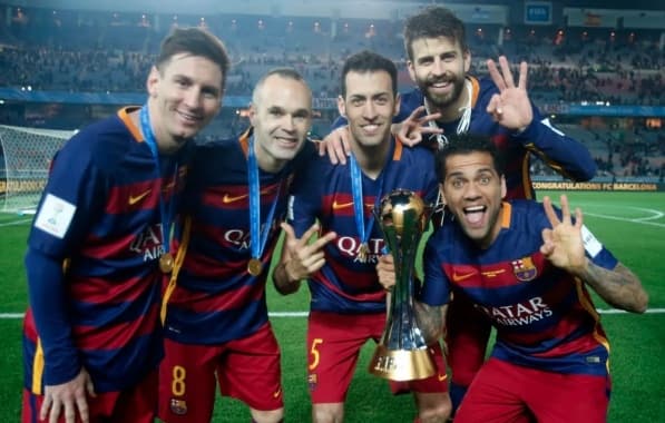 Ex-companheiro de Barcelona, Piqué comenta caso Daniel Alves: "Dá a sensação de que não o conhece"