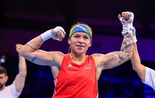 Bia Ferreira vence japonesa nas quartas de final e garante medalha no Mundial de Boxe feminino 