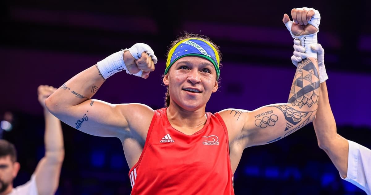 Bia Ferreira vence japonesa nas quartas de final e garante medalha no Mundial de Boxe feminino 