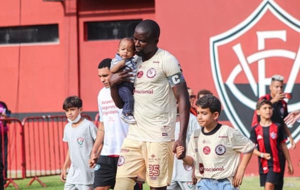 Da quase aposentadoria à final do Baianão: Kanu retomou carreira motivado pelo nascimento do 5º filho