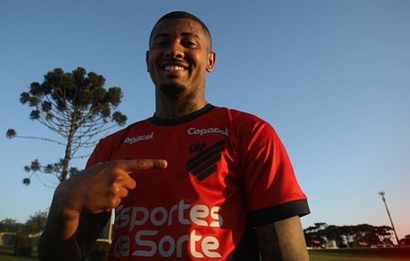 Anunciado oficialmente, ex-Bahia Thiago Andrade elogia projeto do Athletico-PR: "Estrutura acima da média"