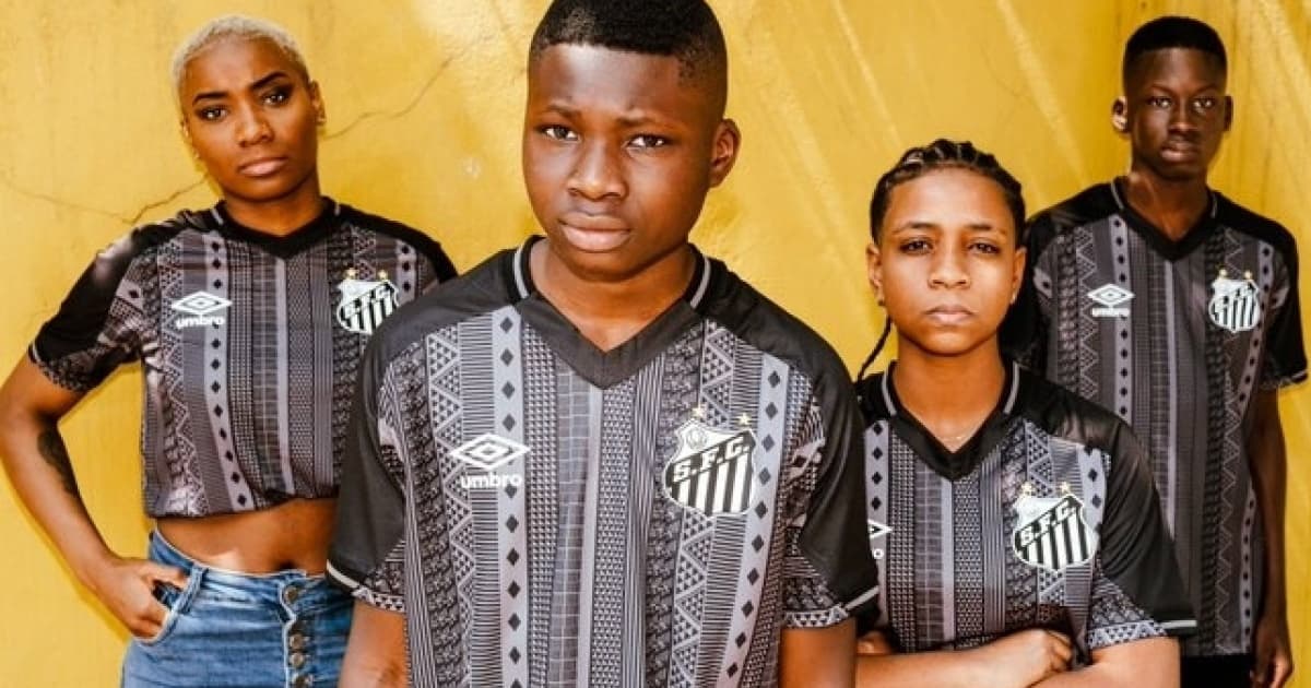 Camisa 3 do Santos em referência a Guerra civil da Nigéria