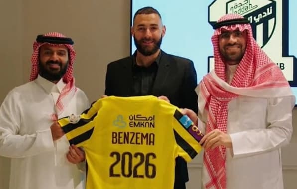 Al-Ittihad, da Arábia Saudita, anuncia contratação de Karim Benzema, atual Bola de Ouro  
