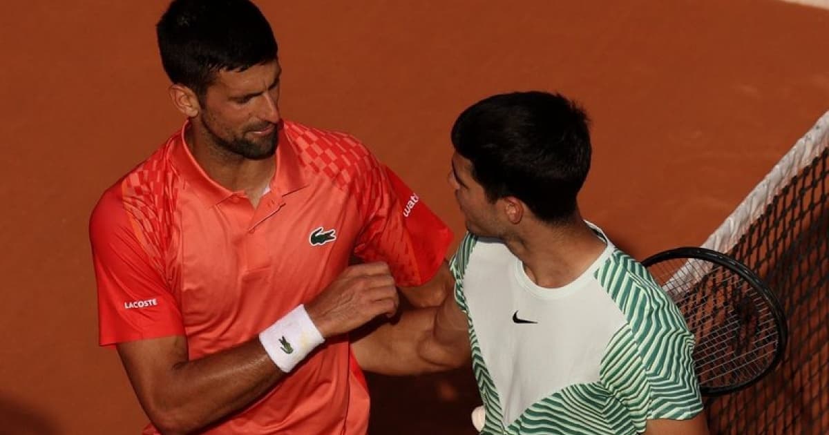 Partida entre Djokovic e Alcaraz foi marcada pelas cãibras sentidas pelo espanhol