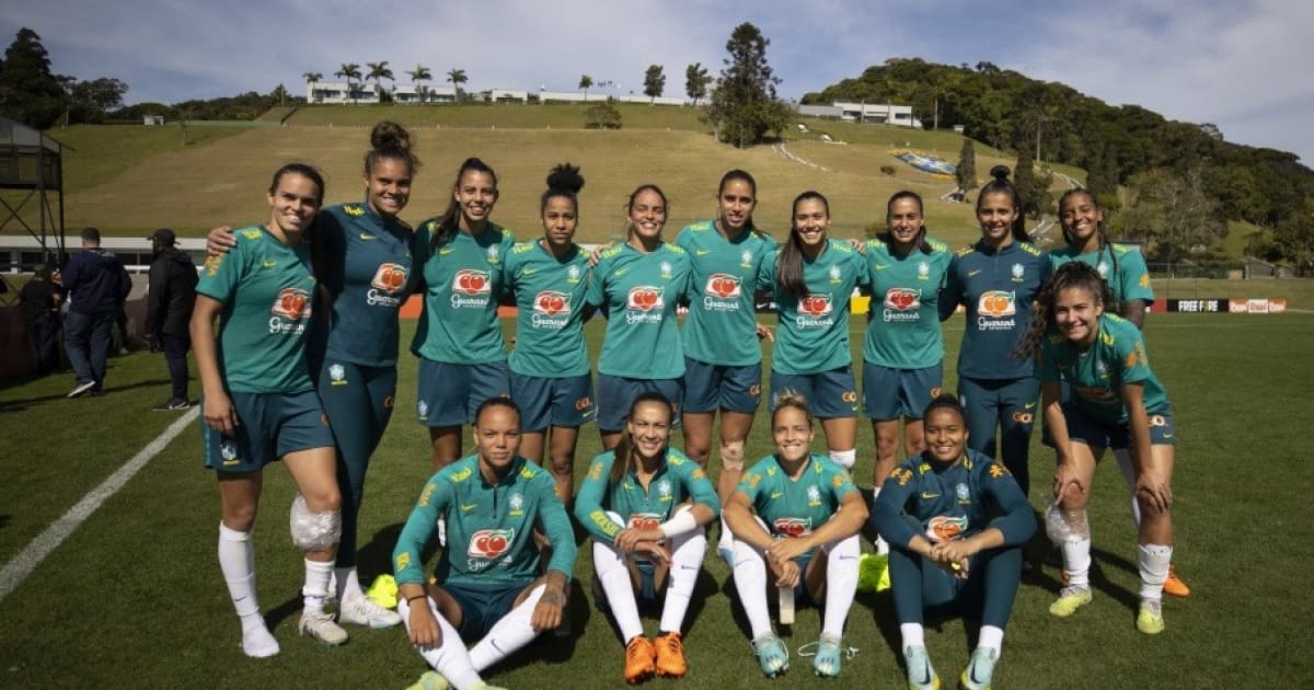 Quinze atletas que atuam no exterior estavam presentes no período de treinos pré-Copa do Mundo Feminina