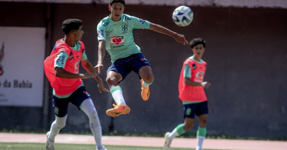 Jogadores da seleção sub-15 treinam em Pituaçu