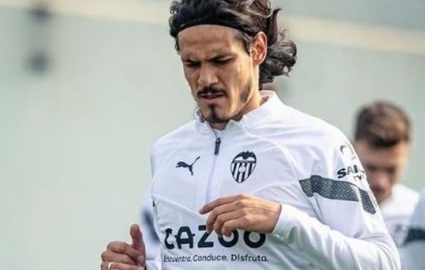 Boca Juniors avança em contratação de Edinson Cavani