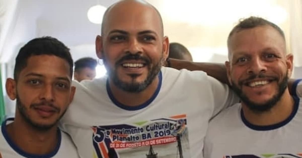 Marlon Cacique (ao meio da imagem) no 5º Movimento Cultural Planalto BA 2019