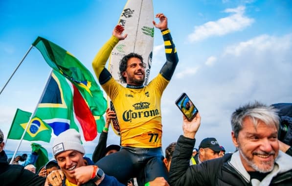Após garantir vaga olímpica em Paris, Filipe Toledo é tricampeão na África do Sul pelo Mundial de Surfe