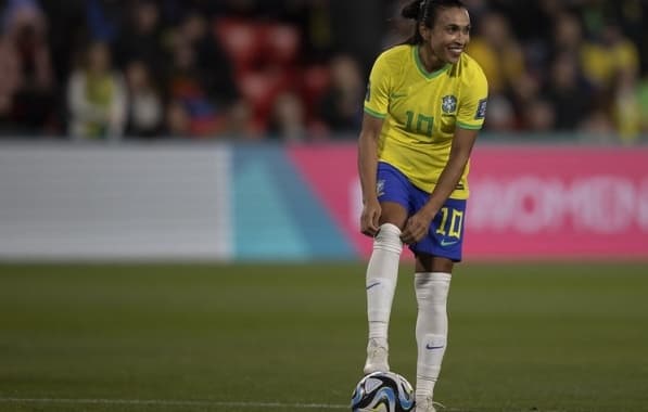 Marta elogia o Brasil após goleada sobre o Panamá na estreia: "Que continue assim a Copa inteira"