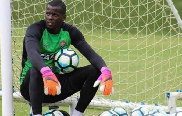 Grêmio acerta contratação de Caíque, goleiro revelado pelo Vitória 