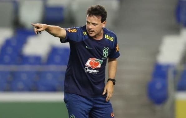 Com retorno de Neymar, Fernando Diniz comanda primeiro treino como técnico da Seleção