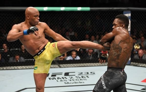 Anderson Silva provoca Adesanya após derrota do nigeriano no UFC