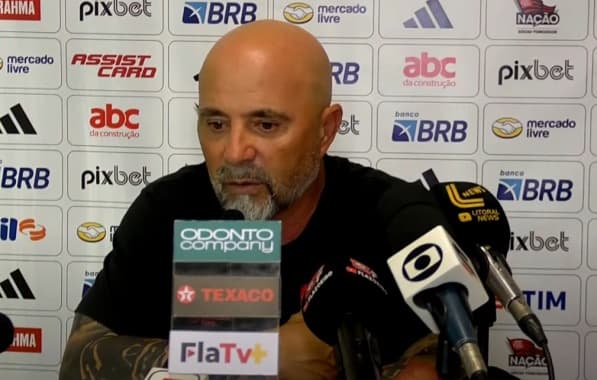Sampaoli fala de ambiente e diz ter comando no Flamengo: "O que acontece fora de campo não me interessa"