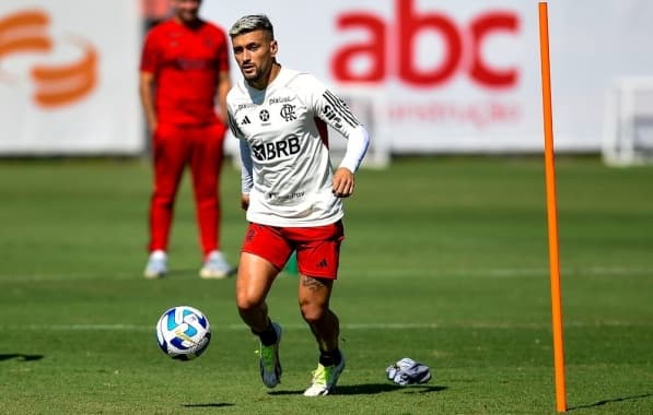 Arrascaeta e Luiz Araújo treinam e estarão à disposição para final da Copa do Brasil 