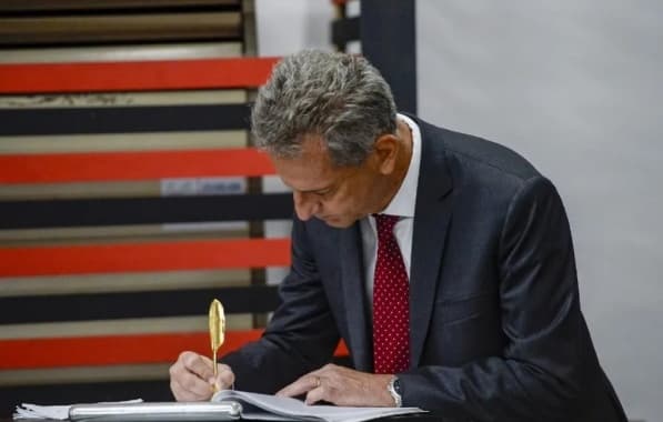 Em último ano de mandato, presidente do Flamengo promete abrir os cofres na próxima janela de transferências