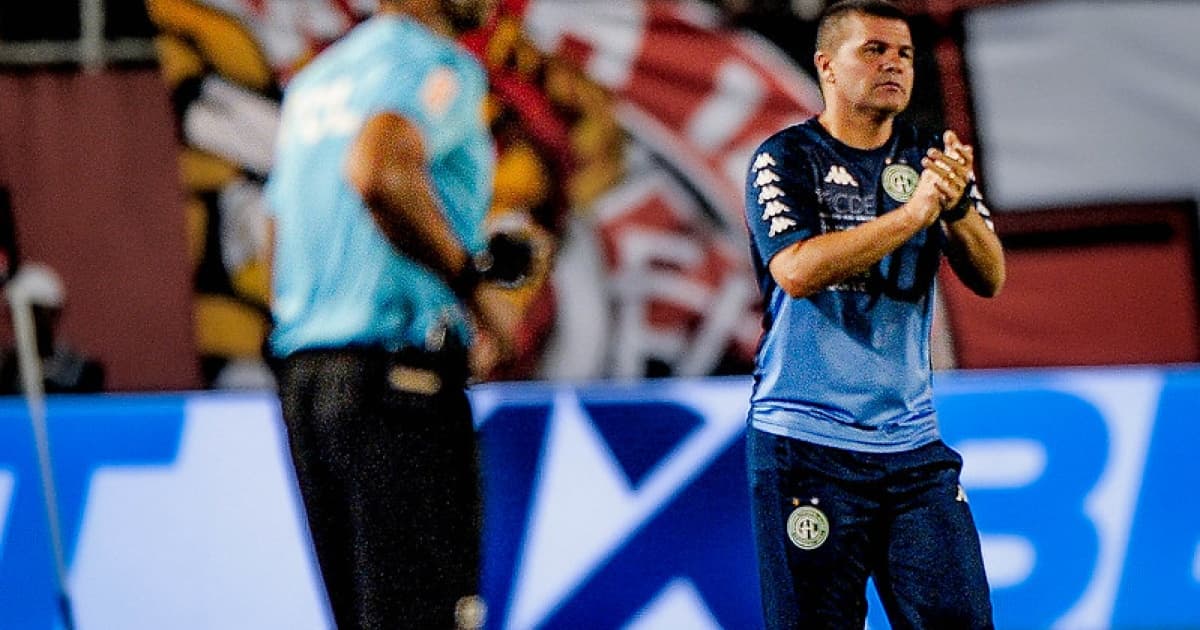 Louzer cobra reação rápida do Guarani na briga pelo acesso após derrota para o Vitória
