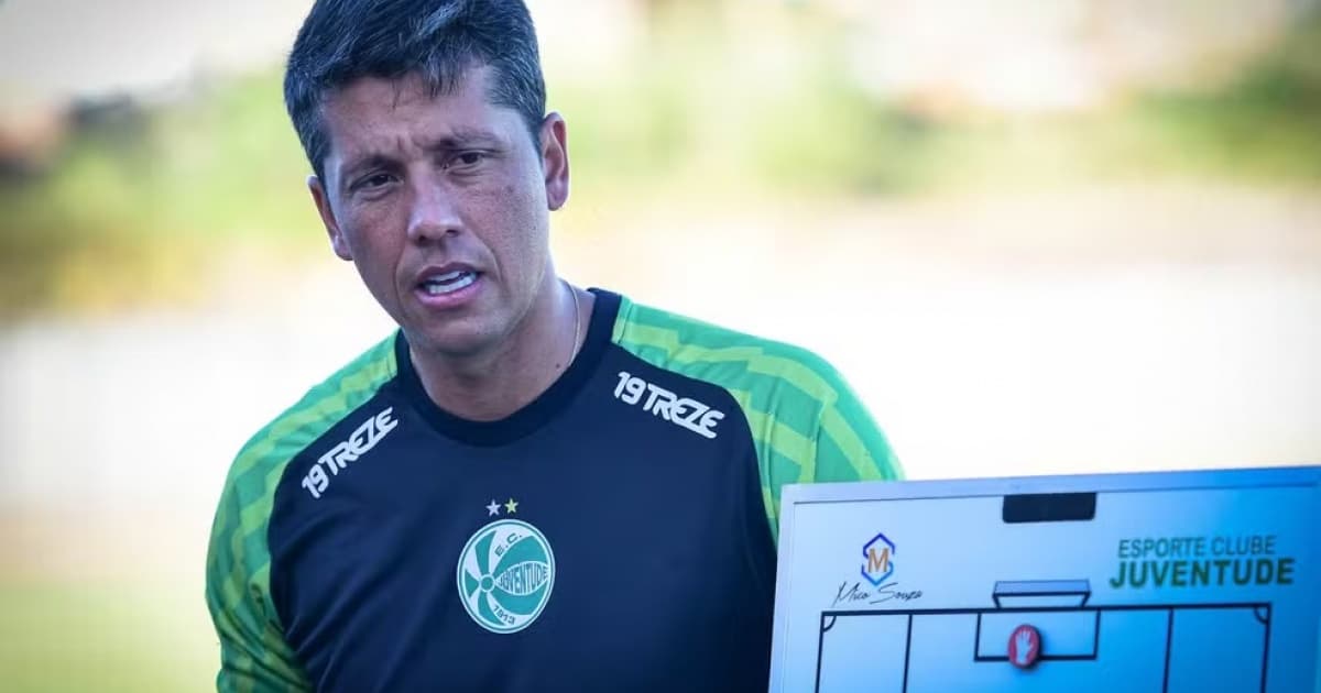 Cruzeiro entra no páreo e Santos fica mais distante do acerto com o técnicoThiago Carpini