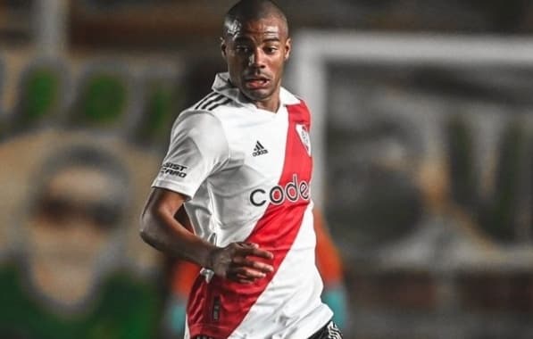 Flamengo avança em negociação e quer anunciar De la Cruz antes do Natal