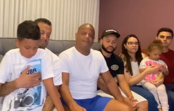 Após sequestro, Marcelinho Carioca posta vídeo ao lado da família: "Que bom estar de volta"