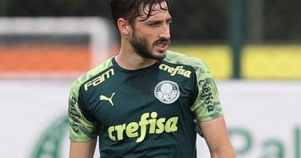 Flamengo abre negociação com Matias Viña, ex-Palmeiras 