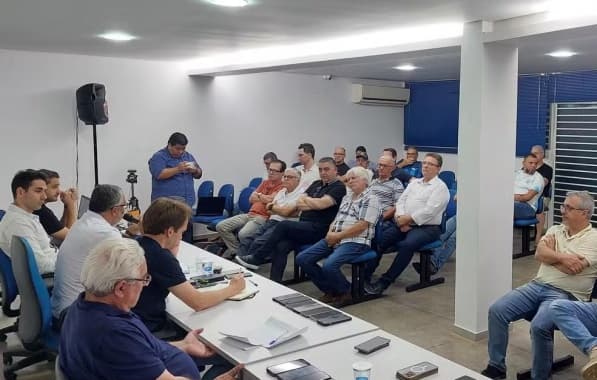 Conselho do Londrina aprova proposta de grupo liderado por Bellintani para venda da SAF