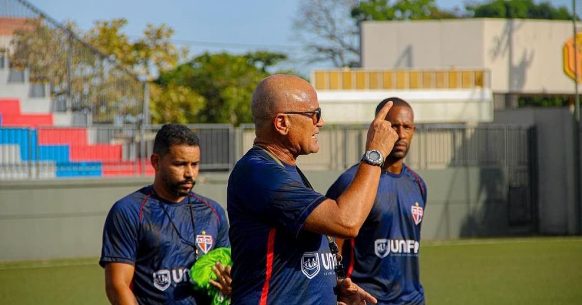 Técnico elogia o Bahia de Feira, mas pede pés no chão após goleada: "Outros jogos virão e serão mais difíceis"