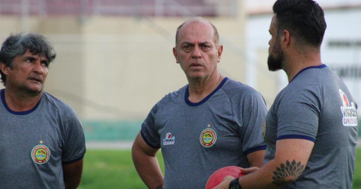 Ferroviário faz proposta, mas Carlos Rabello segue como treinador da Juazeirense; entenda o caso