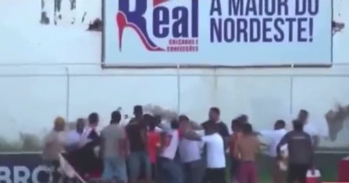 VÍDEO: Após derrota no Baianão, torcedores da Juazeirense agridem membros do Bahia no Adauto Moraes