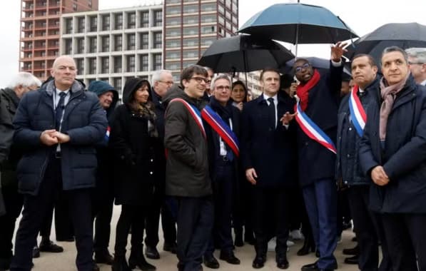 Paris inaugura sua nova Vila Olímpica com presença do presidente da França