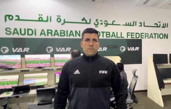 Integrante do quadro da Fifa, Diego Pombo Lopez atua na arbitragem da Liga da Arábia Saudita