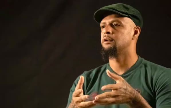 "Não tem que passar a mão na cabeça, tem que pagar", diz Felipe Melo sobre casos de Robinho e Dani Alves