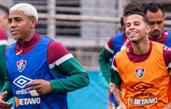 Fluminense afasta John Kennedy e mais três jogadores por atos de indisciplina