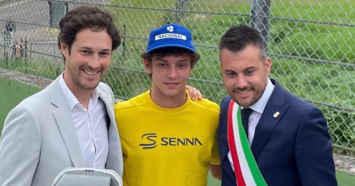 Sobrinho de Ayrton Senna vai ao evento de minuto de silêncio pelos 30 anos da morte do tio